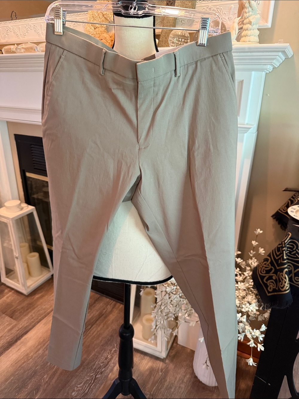 Tommy Hilfiger Men's Tan Straight Chino Pants